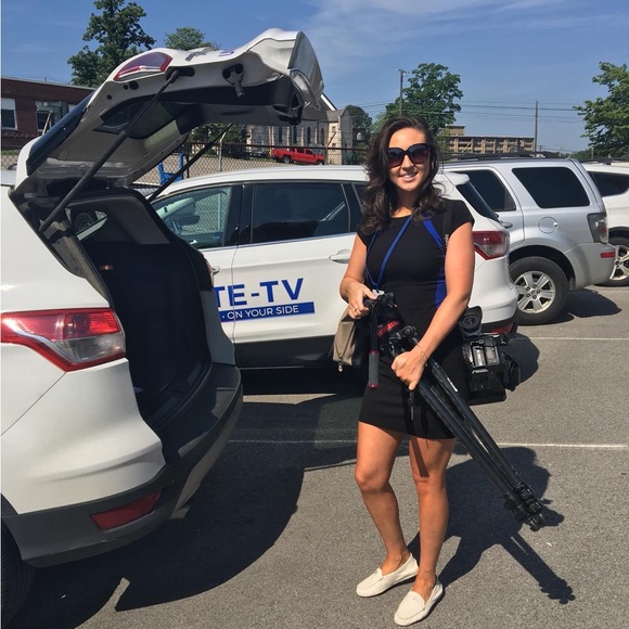 Meet your Posher, Gabriella - Picture 7 of 14